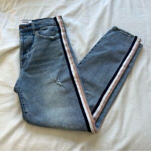 PISTOLA HIGH WAISTED JEANS